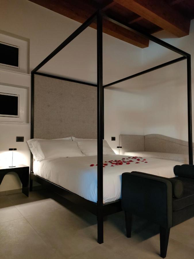 Villa Porrelli Rooms & Spa Suite San Demetrio ne' Vestini ภายนอก รูปภาพ